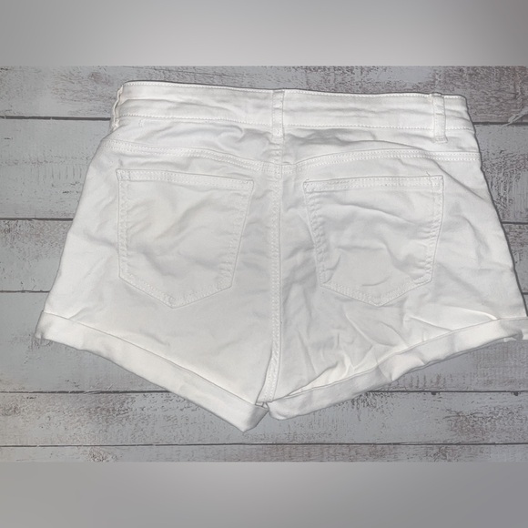 H&M white jeans, shorts, size 2 - Picture 2 of 3